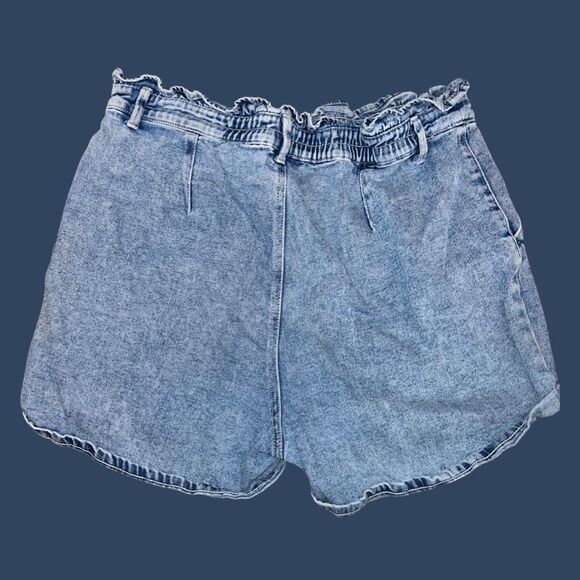 Plus Size Wild Fable High Rise Acid Wash Paper Bag Shorts Size XXL Waist 40” #19 - Picture 4 of 4